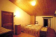 Camera1.jpg (13737 byte)