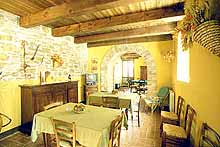 SalaPranzo.jpg (18136 byte)