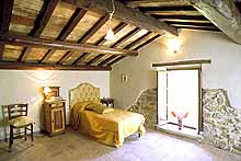 Camera2.jpg (17366 byte)